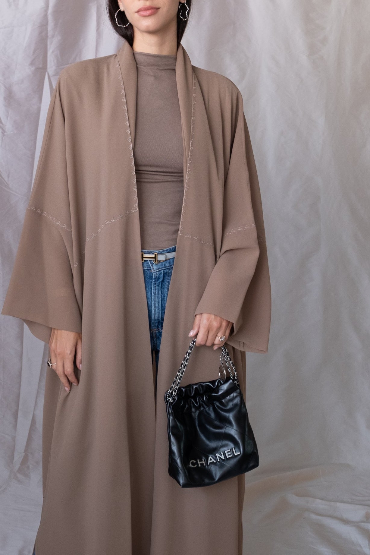 the flower stitch abaya - tan