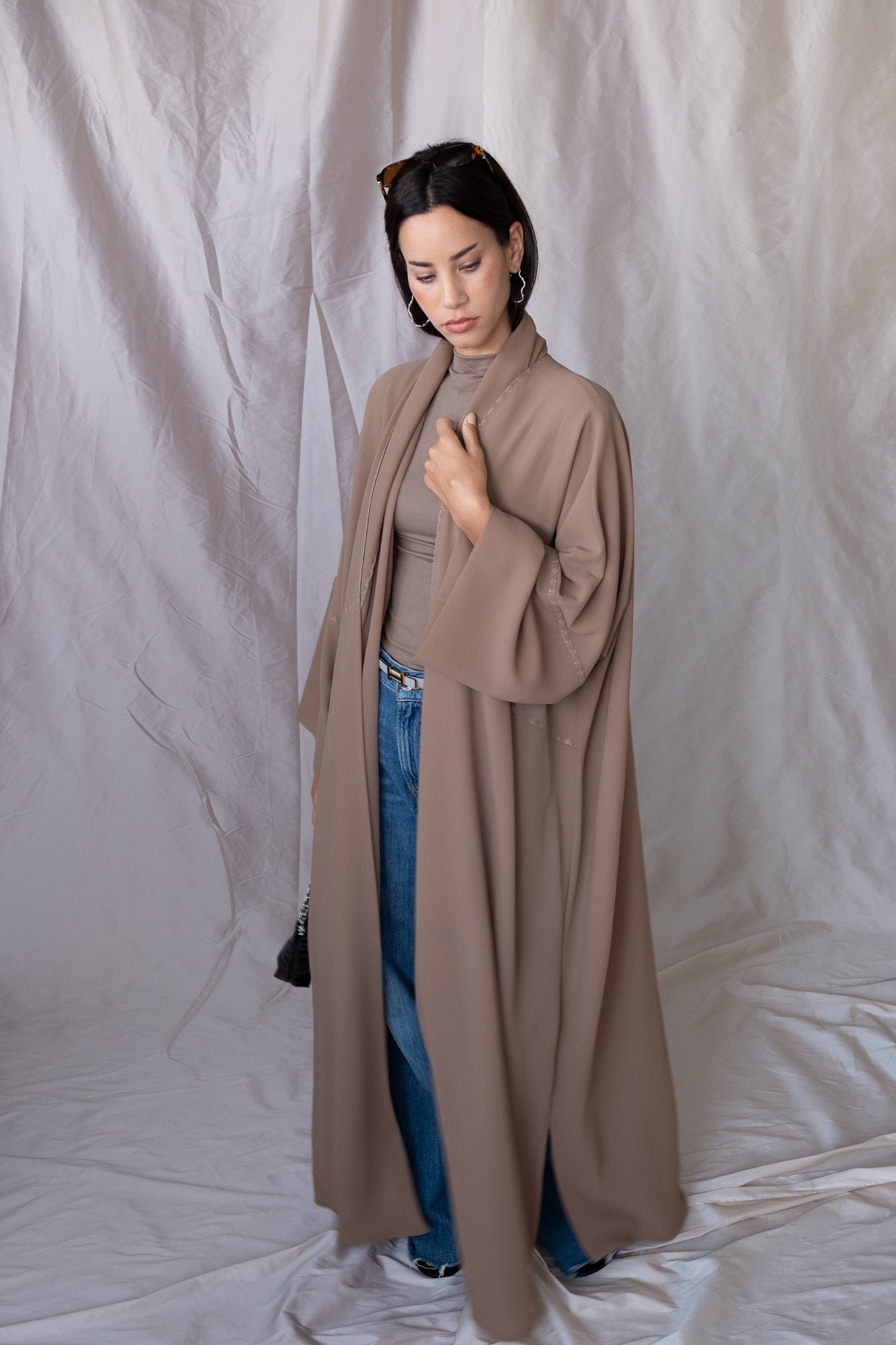 the flower stitch abaya - tan