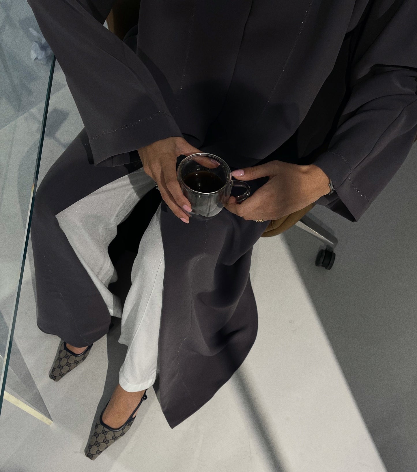 the daily button down - grey