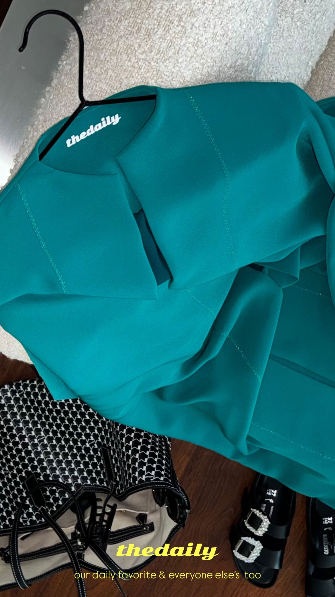 the daily button down - deep teal