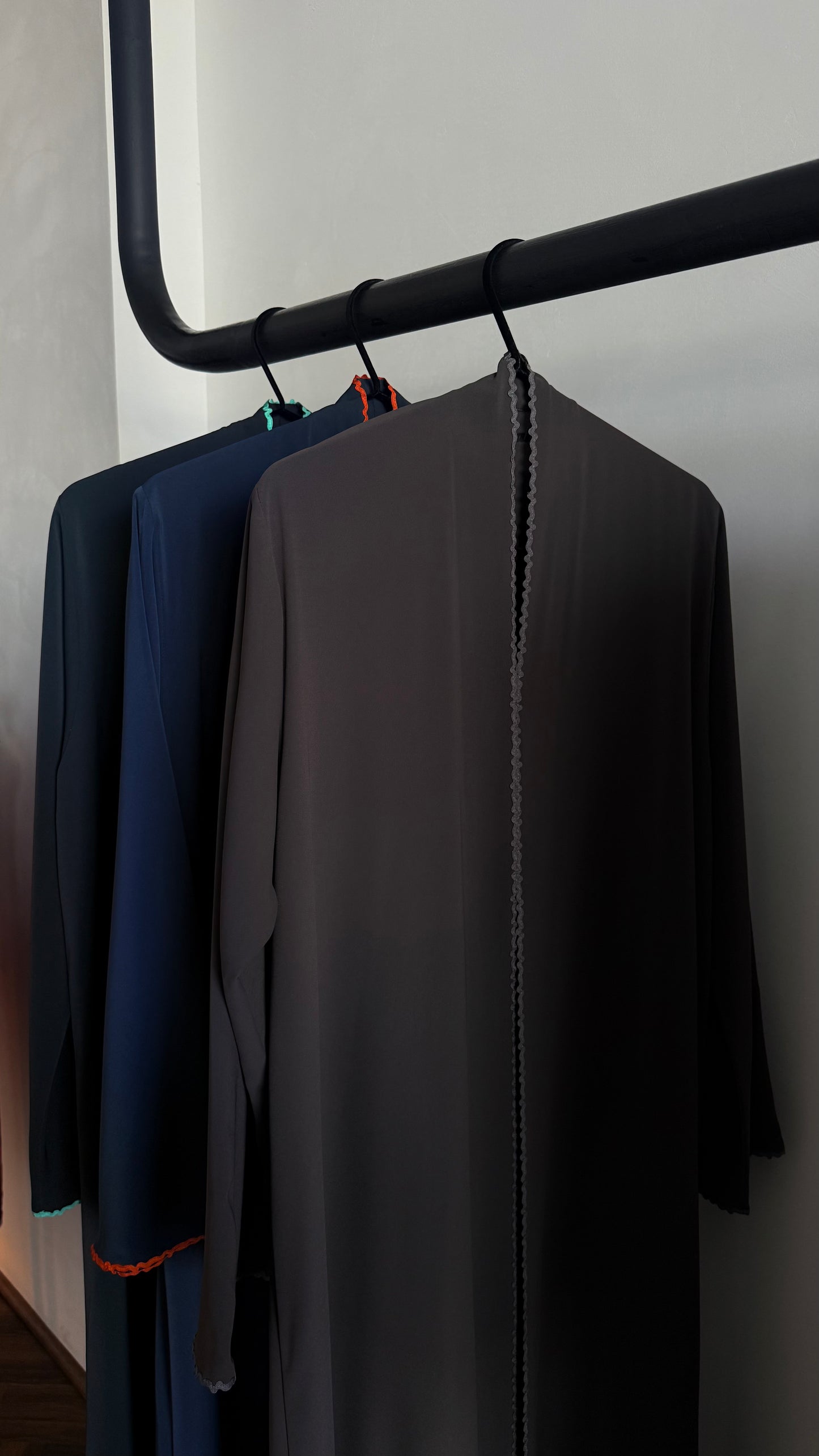 L56 the summer wave abaya