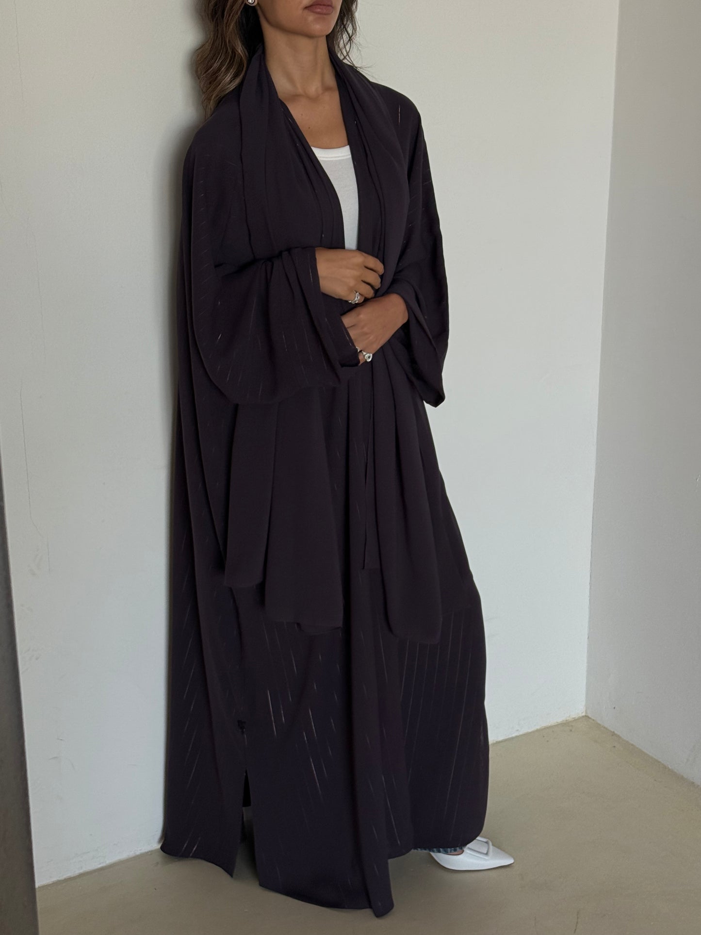 the metallic lines abaya - dark purple