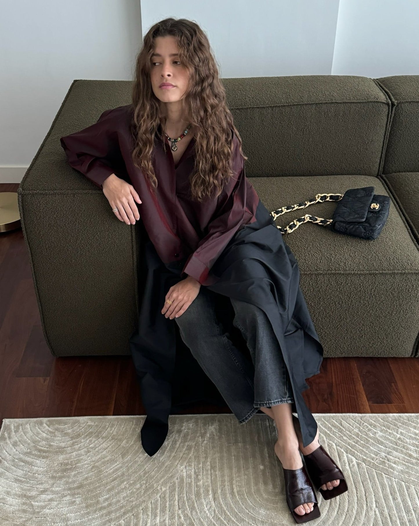 the daily shirt abaya - maroon/black (two-toned)