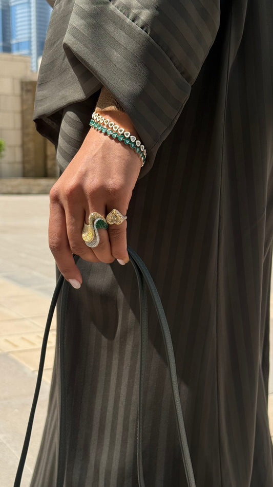 the matte lines abaya - olive green