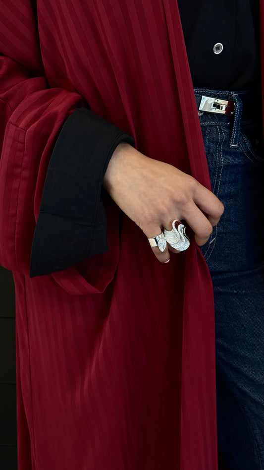 the matte lines abaya - red